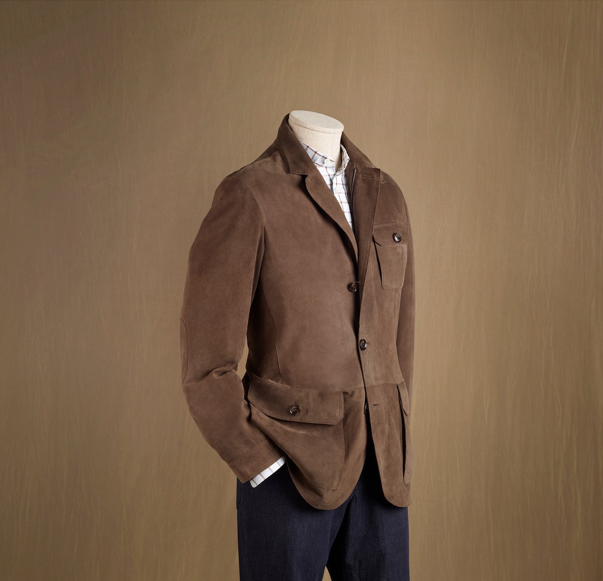 Mens Fashion Mannequin displaying mens clothing in casual wear